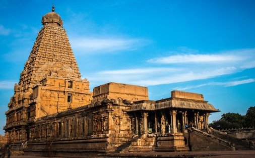 brihadeeshwara temple