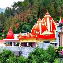 neeb-karoli-baba-ashram-and-hanuman-mandir